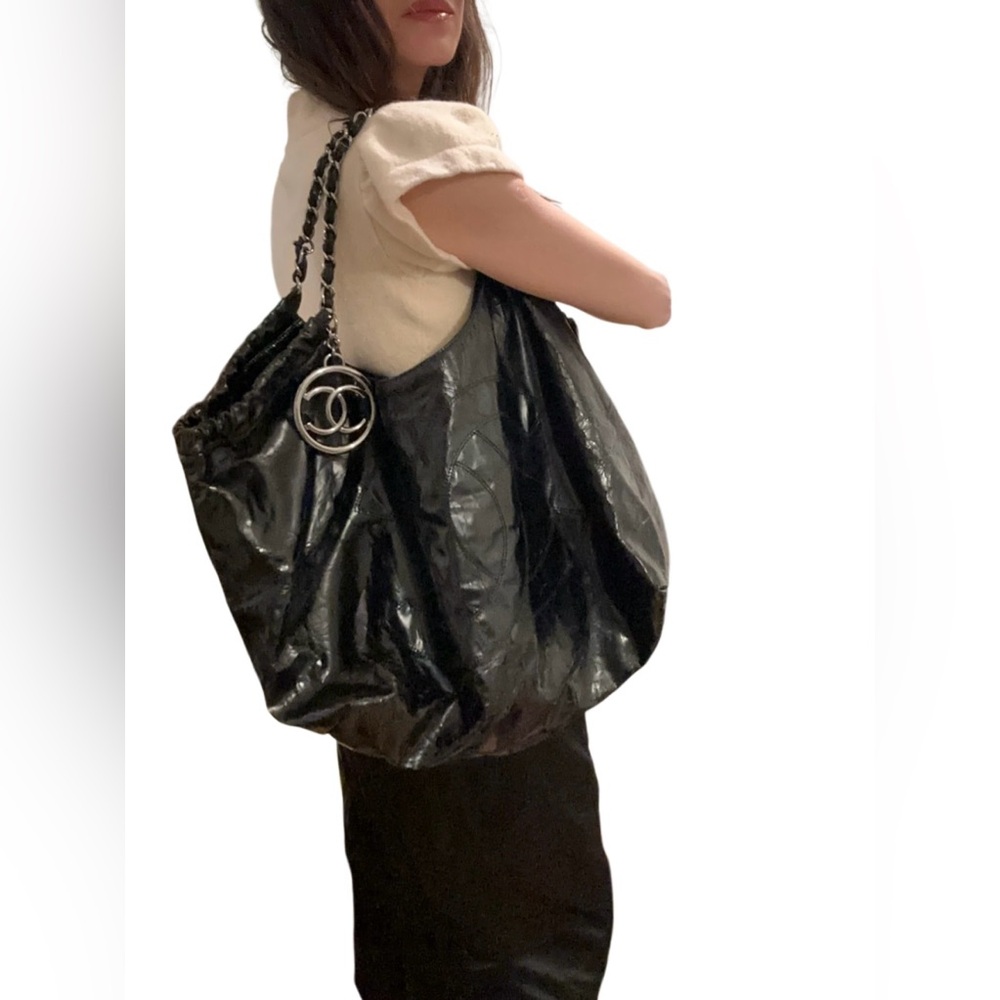 Chanel Coco Cabas x-large patent leather tote - Picture 11 of 15
